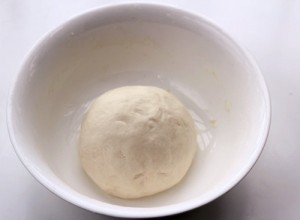 cach-lam-banh-bao-chay-khong-nhan-2
