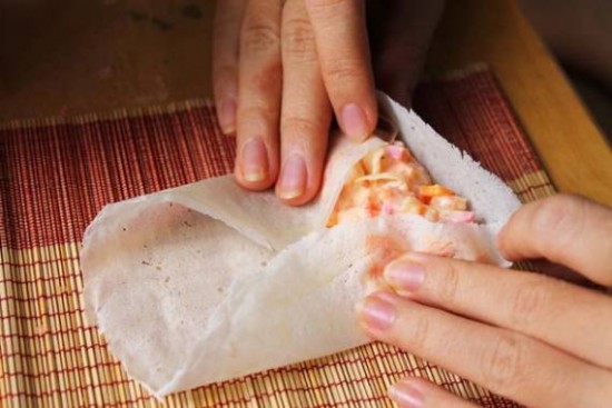 cach-lam-nem-hai-san-ngon-3