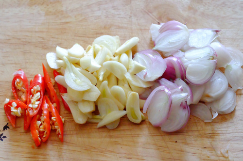meo-lam-thit-kho-tieu-ngon-dung-vi-1